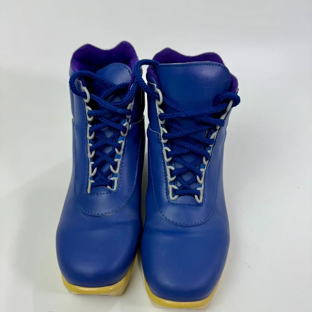 Rossignol Vintage Blue NNN Cross Country Ski Boots Made in Italy Women aprox‎ 8